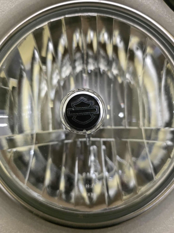 BNIB/05- 13 Harley Davidson Electra Glide OEM Headlight Kit/LOW SHIPPING! - Image 2 of 4