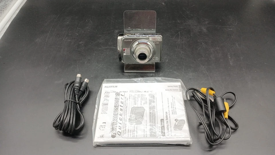 Fujifilm FinePix A Series A825 8.3MP Digital Camera - Working, photo 1 of 5