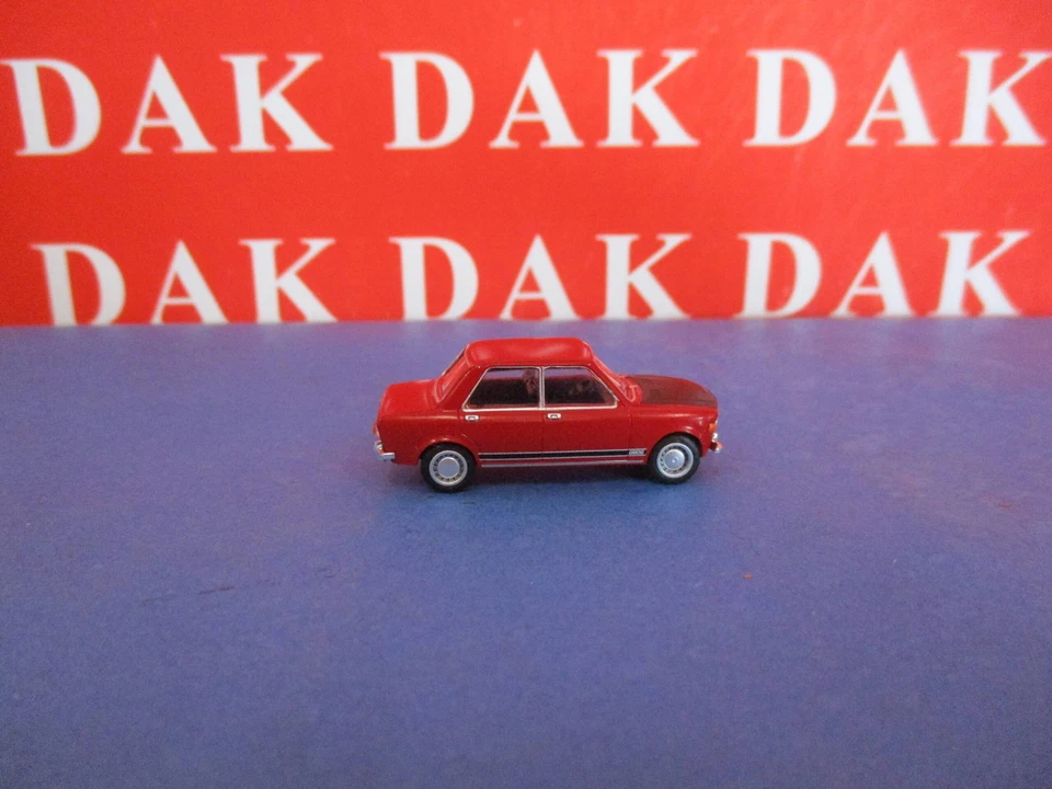 1/87 Modellino Auto Fiat 128 Rosso con Cofano Nero 1969 by Brekina - Immagine 4 di 4
