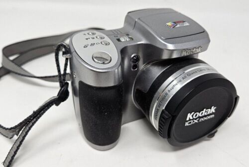 Kodak EasyShare Z740 5.0MP Digital Camera - Silver *GOOD/TESTED* 314 - Picture 1 of 7