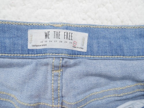 We The Free People Jeans Womens Sz 31x28 Blue High Rise Button Fly Raw Hem Crop - Picture 4 of 12