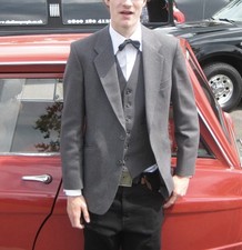 VINTAGE PINSTRIPE THREE PIECE SUIT S