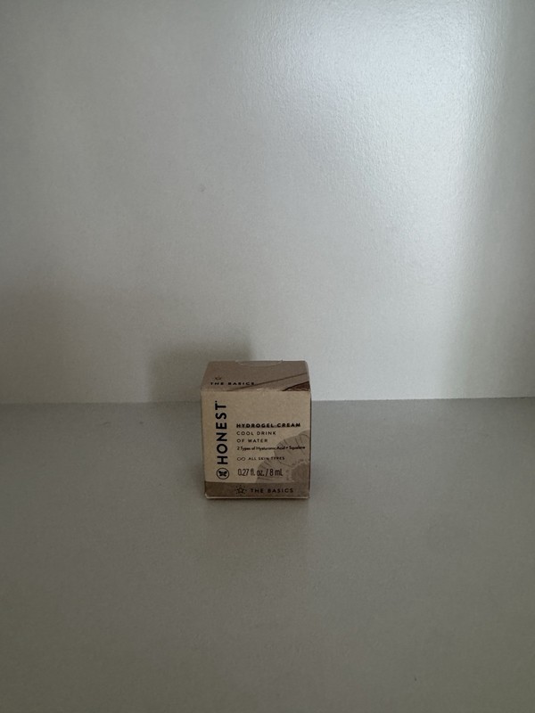 NEW in Box Honest Beauty Hydrogel Cream Cool Drink of Water Mini .27 fl oz/8 ml