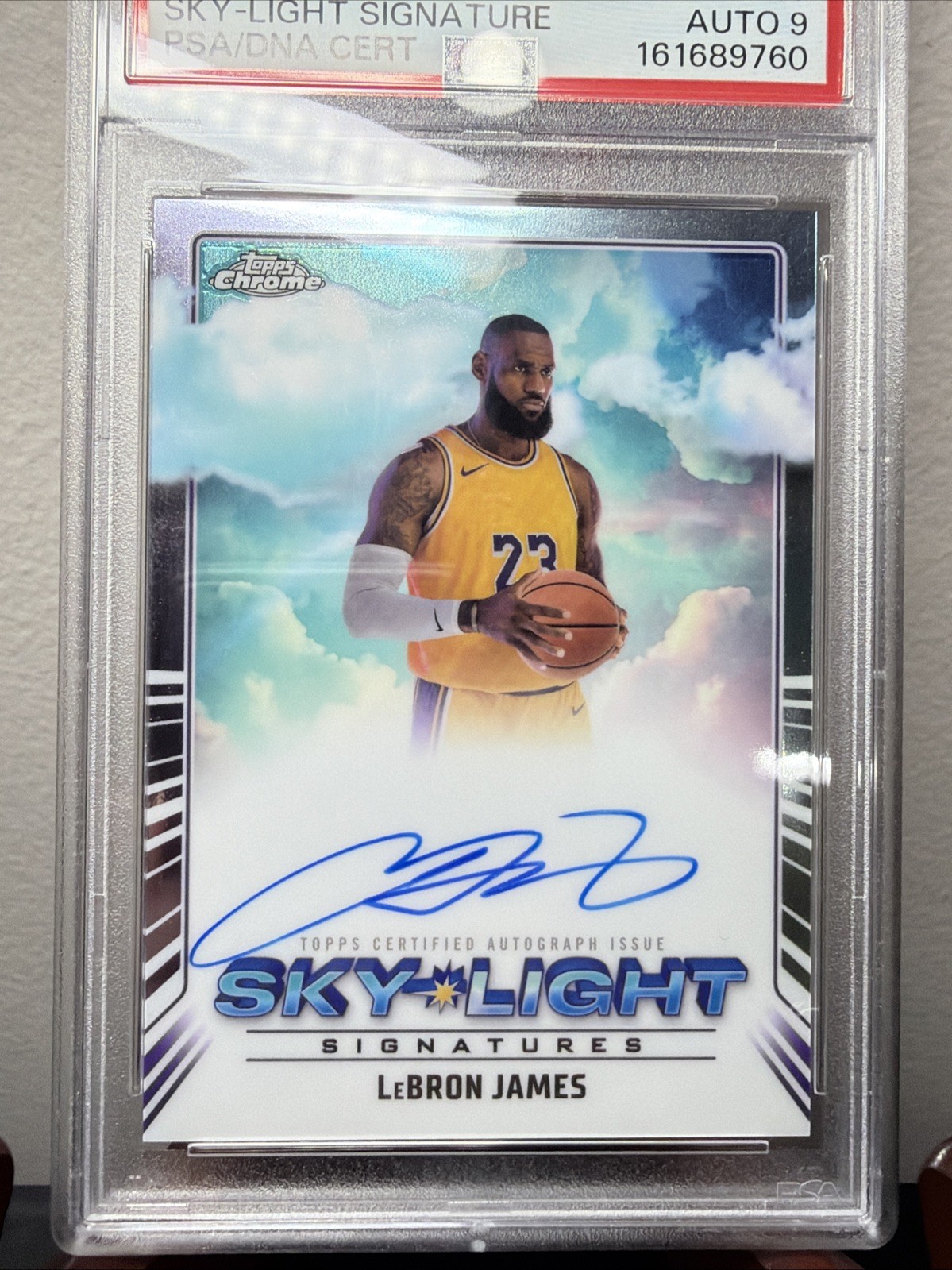 2024 TOPPS CHROME SKY-LIGHT SIGNATURES LEBRON JAMES Psa 10 Auto 9 Rare Goat !! view 4