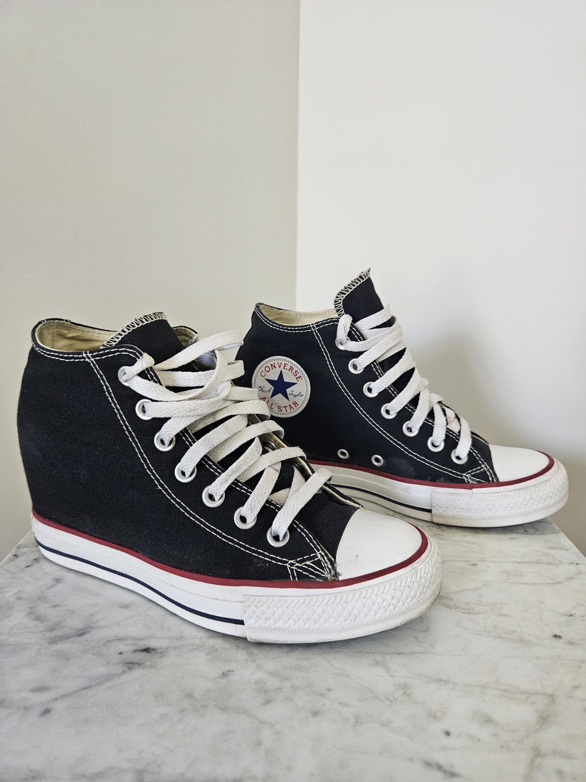 Converse Chuck Taylor All Star Lux Womens Size 8 Hidden Wedge Sneakers-image