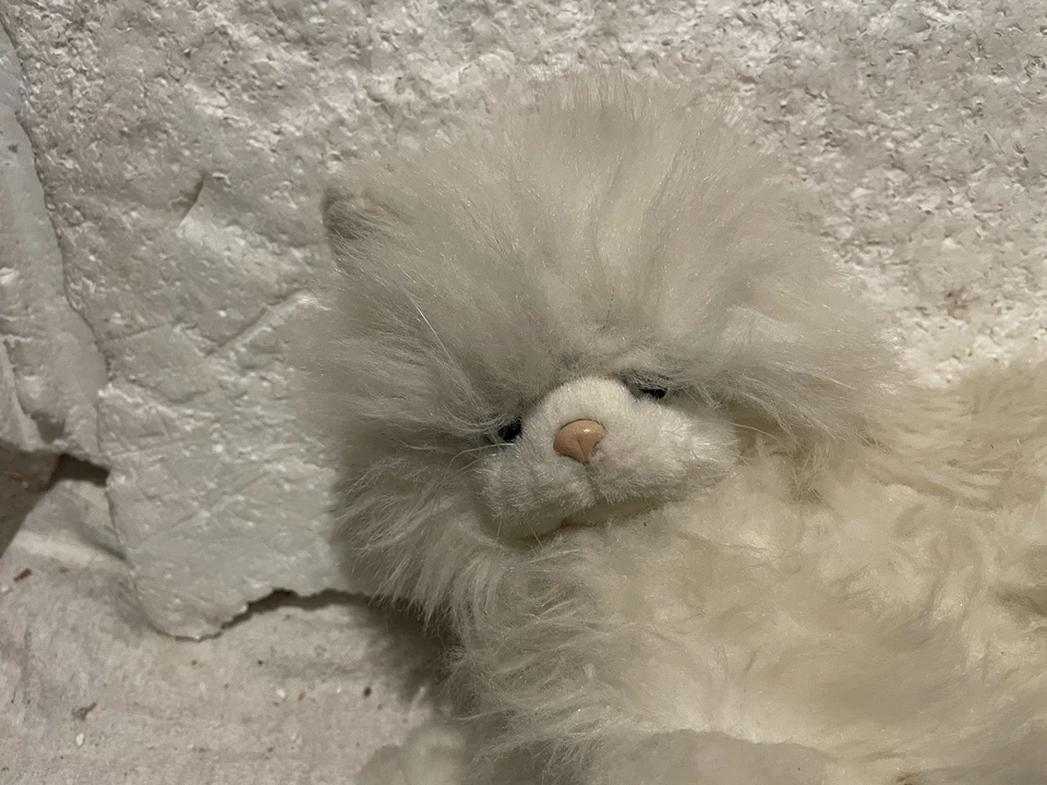 VINTAGE Takara 1991 PURR-FECT Persian Kitty Cat Plush Toy PURRING SOUNDS ‘WORKS’ - image 4 of 4