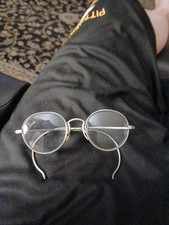 Vintage Wire Eye Glasse with Decorative SILVER Wire Metal FRAME Fabric Case