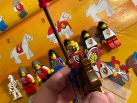 LEGO (6090) Castle: Royal Knight's Castle - 100% Complete Box Manual All Figures