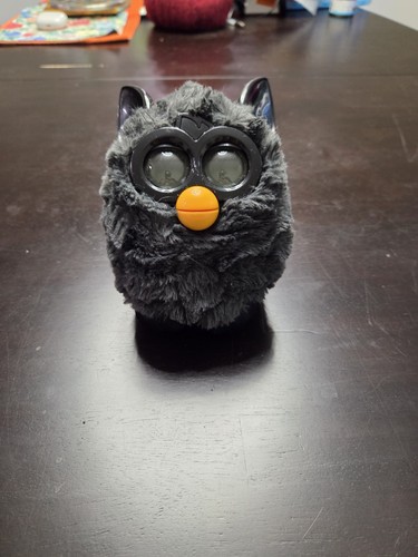 Hasbro Furby All Hot Pink 2012 a Mind of Its Own Electronic Talking To
