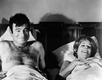 Walter Matthau Carol Burnett share a smile in bed from the film Pe- Old Photo