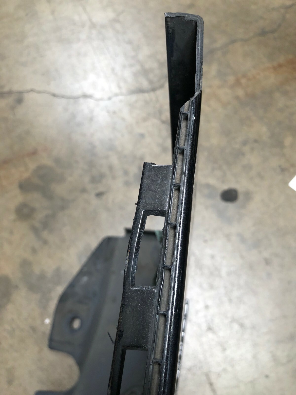 Ferrari California, LH, Left Rocker Panel Moulding, Damaged, Used P/N 80855110