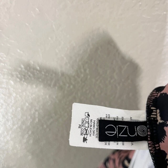 Onzie Leggings Womens Large Pink Black Animal Print Compression Yoga Gym Workout - Image 4 of 4