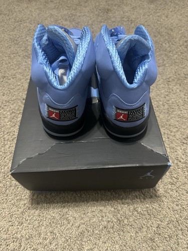 Size 11 - Jordan 5 Retro SE Mid UNC - Picture 3 of 6