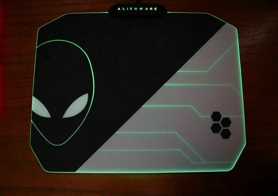 NEW Alienware 10 Colour LED Mouse Pad PC Gaming Desk Computer Desktop Mouse Mat - Image 3 of 4