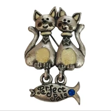 Vintage AJMC “Perfect Pals” Pewter Cats Dangling Fish Jelly Belly Brooch