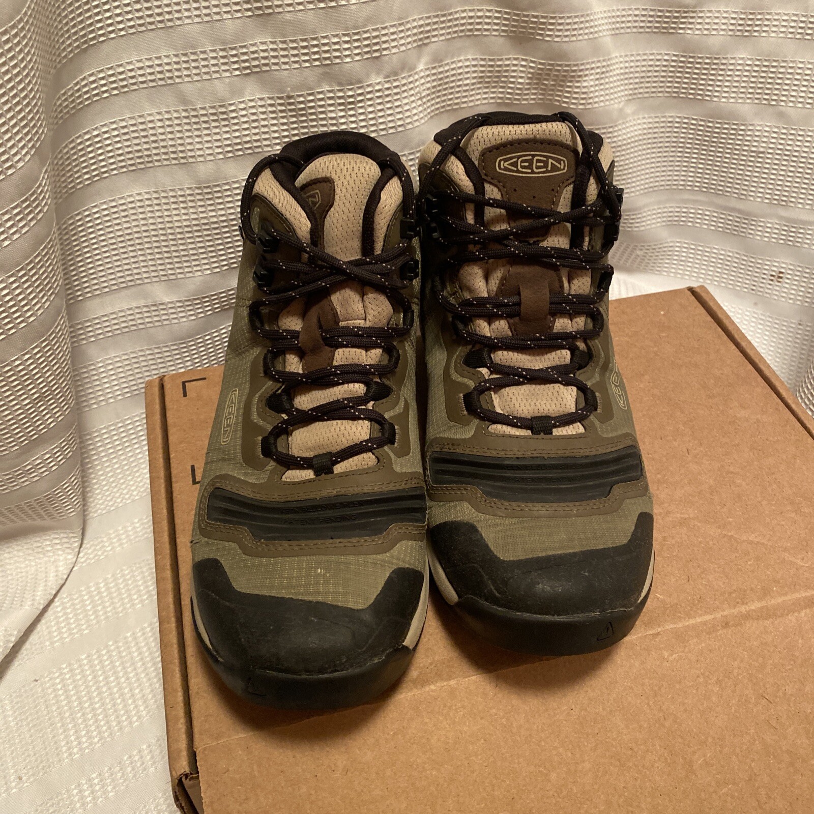 KEEN Tempo Flex Mid WP Hiking Trail Running da donna taglia 8 5 verde oliva 1025464