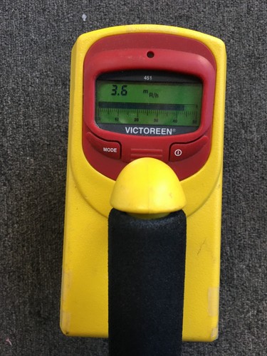Fluke Victoreen 451-RYR Ion Chamber Meter Radiation Detector Gamma X ...