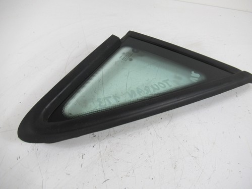 VW Touran 1T 3 10-13 Seitenscheibe Scheibe Kotflügel vorne rechts 1T0845412B 5AP