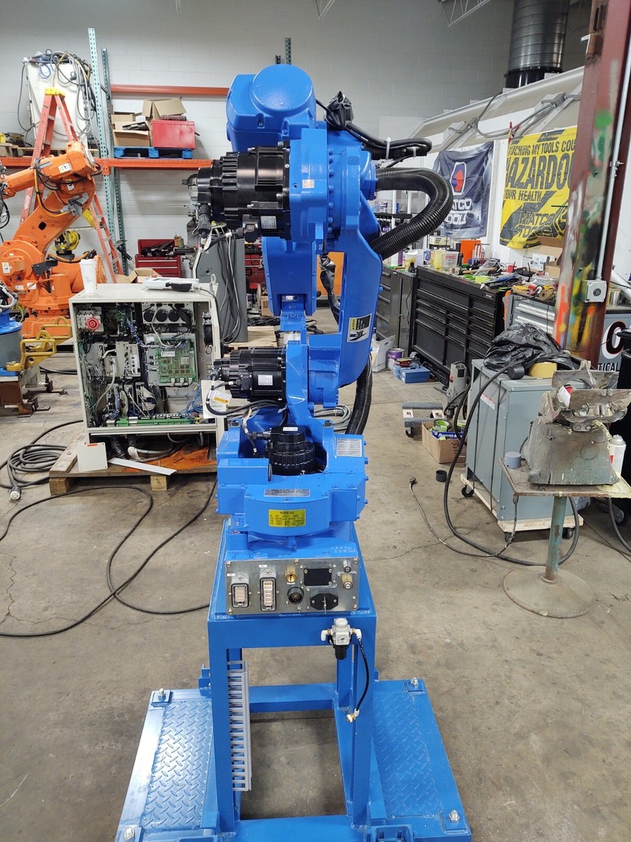 Yaskawa Motoman MH6-10 Robot With DX100 pendant, gripper, riser