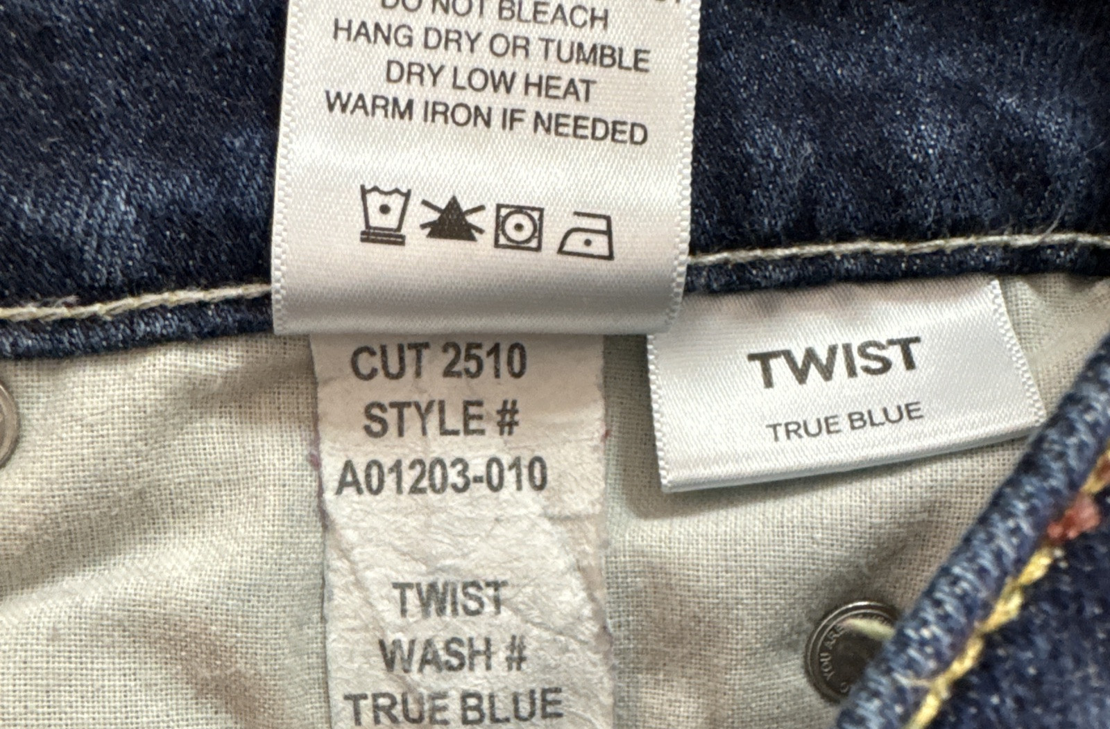 AMO Twist Jeans Womens 28x27 True Blue Distressed Faded Whiskers Dark Wash Denim