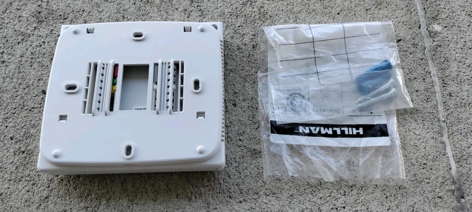 PRO 1 1AQ T701 Non-Programmable Electronic Thermostat, White, Pre-Owned! - Image 2 of 4