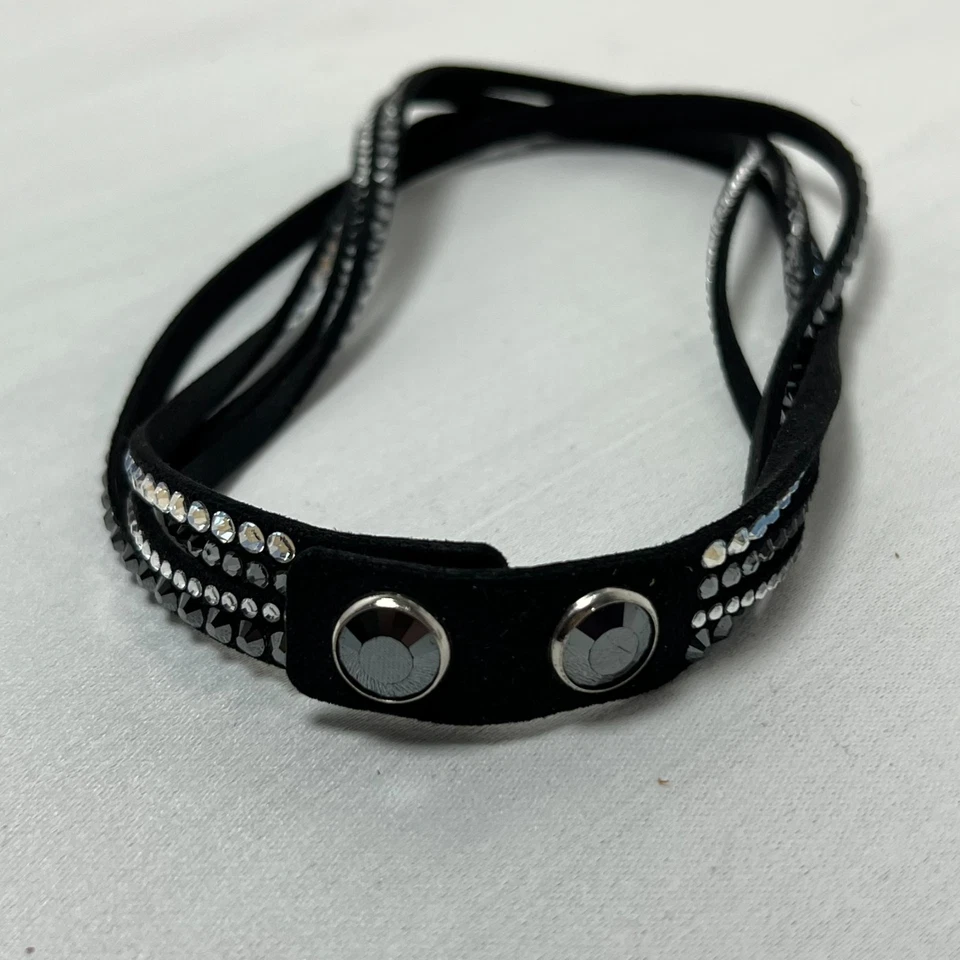 Swarovski Slake Deluxe Jet Black Wrap Bracelete Cristal Vegano Camurça Rocker Glam - Imagem 4 de 4