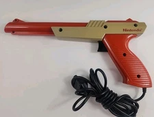 Nintendo NES Zapper NES-005 Orange Controller With Cord Works