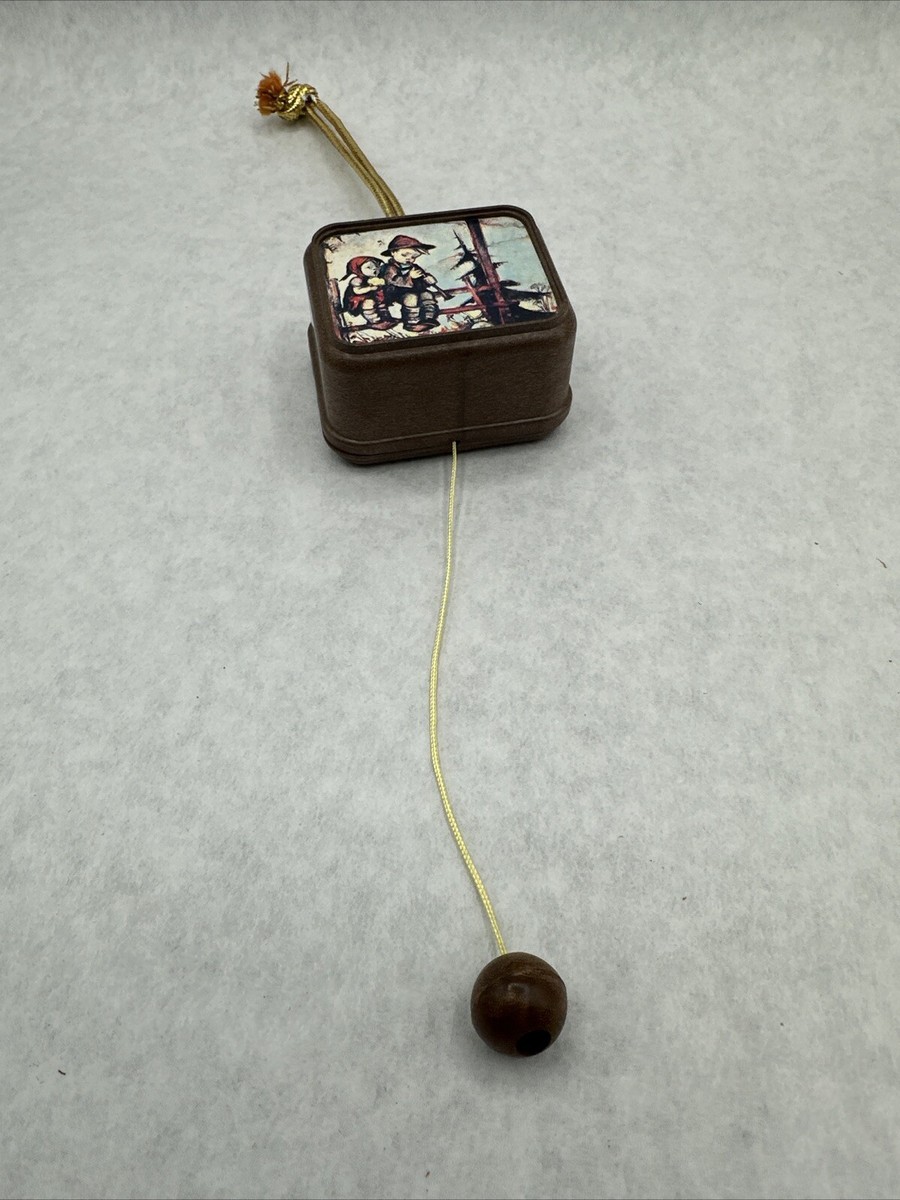 Vintage Hummel Japan Pull String Music Box Boy Girl On Fence