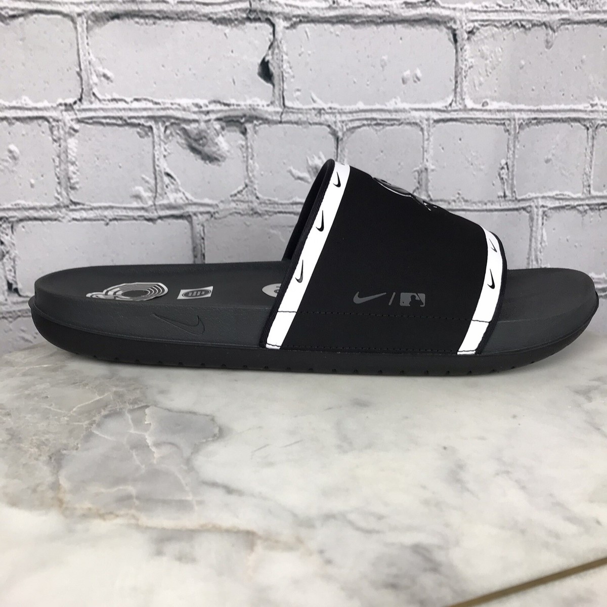 Nike Offcourt MLB Chicago White Sox Men’s Black Slide Size 13 DH7000-001 NEW Nike Chicago WhiteSox Slides Men main image 4