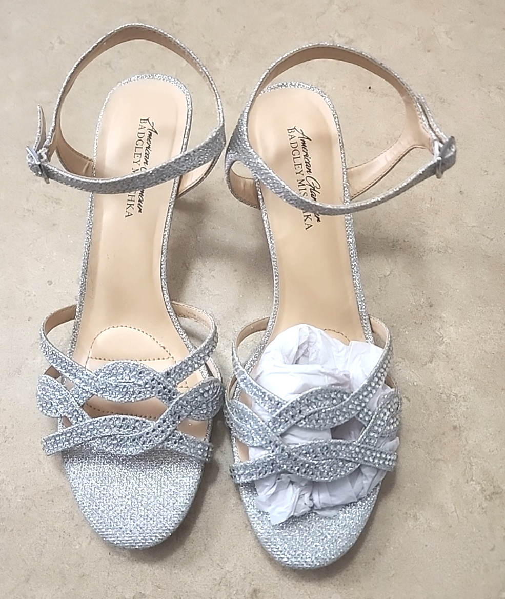 Badgley Mischka Rare Luxury Badgley Mischka Sparkling Silver Size 9.5, Low Heels image 3