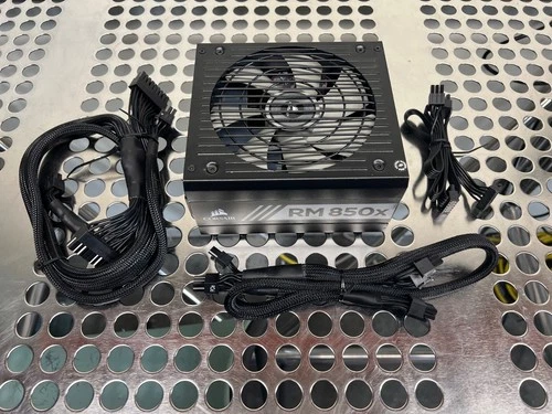 Corsair RM850x Fully Modular Low-Noise ATX Power Supply w/ Cables RPS0124 TESTED