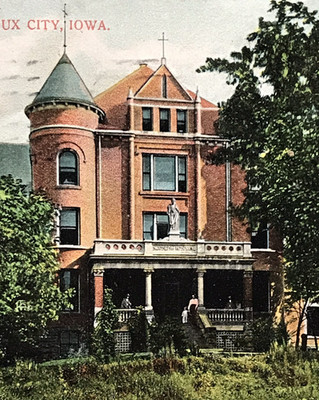 1910 St Joseph's Hospital in Sioux City IA Iowa Postcard 3.5x5.5 Postmarked