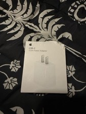 Apple USB-C 20W Power Adapter