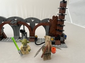 LEGO Star Wars: Duel on Geonosis (75017) NO DOOKU MINIFIG
