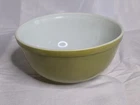 New ListingPrivate Listing: Local Pick Up Pyrex 2 1/2 qt 403 Verde Avocado Nesting Bowl