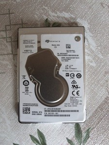 SEAGATE 2TB SATA  Festplatte - ST2000LM003 - 2,5" - 5400 RPM