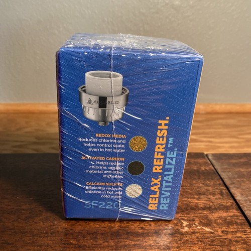 AquaBliss High Output Shower Filter w/ Replaceable Multi Stage Cartridge SF220 - Picture 2 of 2