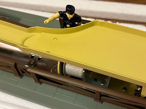LIONEL #6-32996 OPERATING BARREL LOADER # 362 train hobby OB - Picture 8 of 24