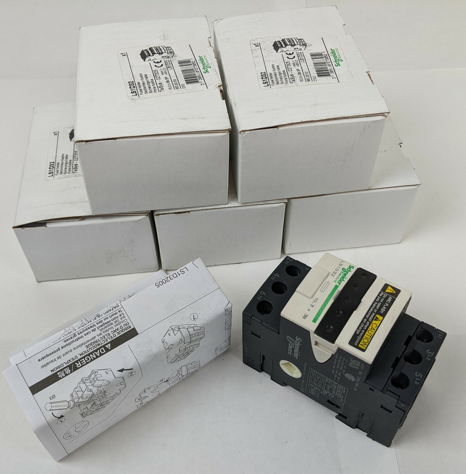 5pc Fuse Holder Disconnector 3Pole 600V 32A 10mmx38mm Fuse Size