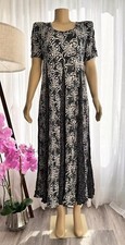 Vintage Black Floral Maxi Fit Flare Dress Size S Small Short Sleeve Starina