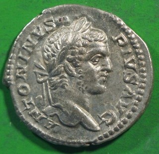 Imperial romano ar plata Denario de Caracalla VIRTUS @0381