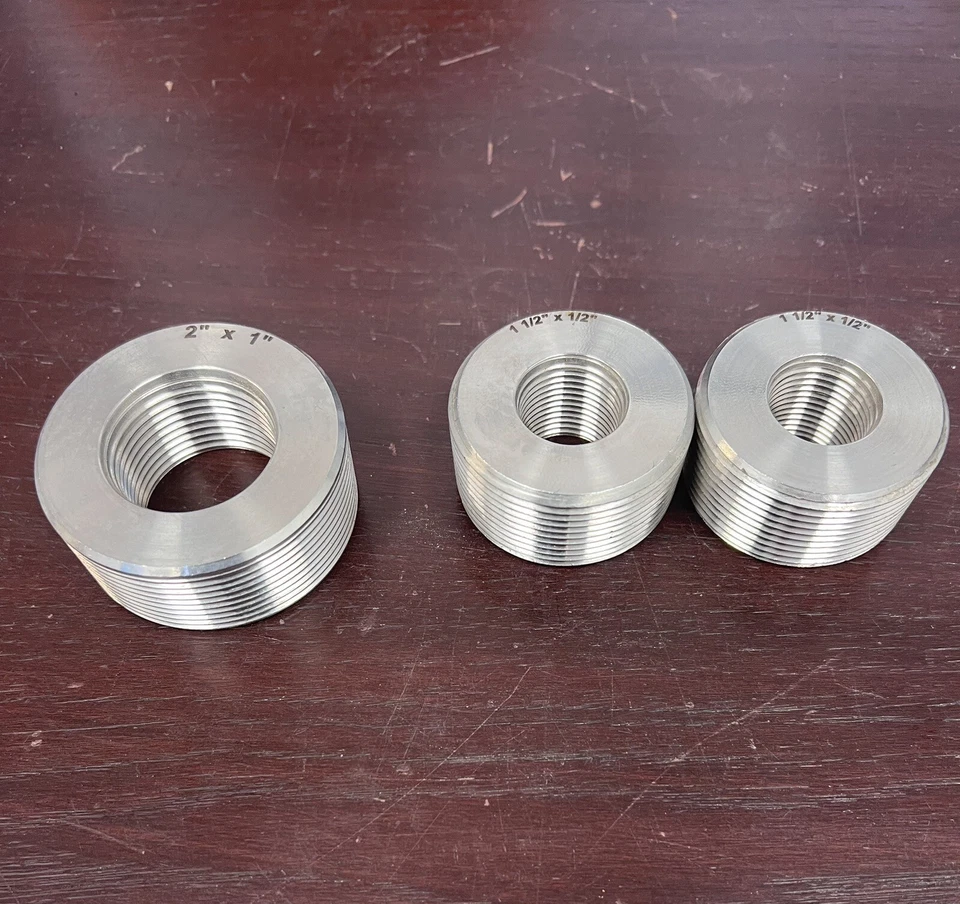 Lote de bujes reductores de acero inoxidable de 1-1/2” x 1/2” y 2” x 1” x 3” Foto 2 de 2