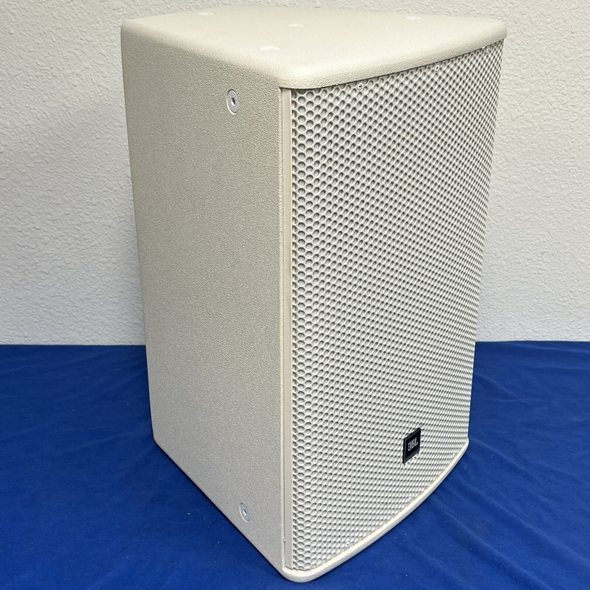 JBL AC2212/64-WH Compact 2-Way Loudspeaker 1x12