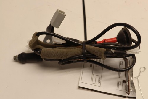 2014-2018 TOYOTA TUNDRA FENDER MOUNTED RADIO ANTENNA MUST OEM