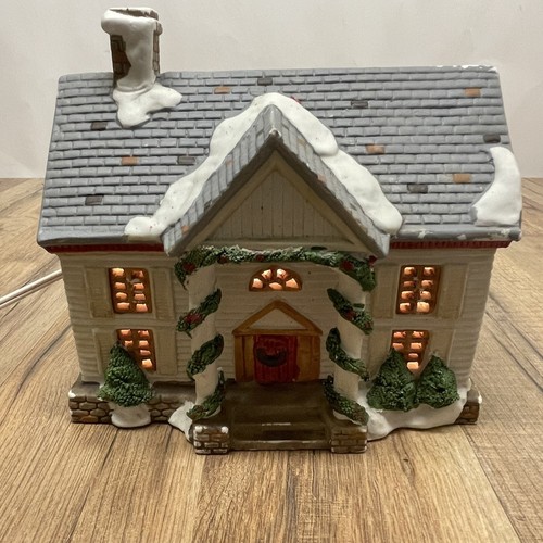 Lemax Dickensvale Collectibles Porcelain Lighted House Vintage Christmas No Box - Picture 7 of 7