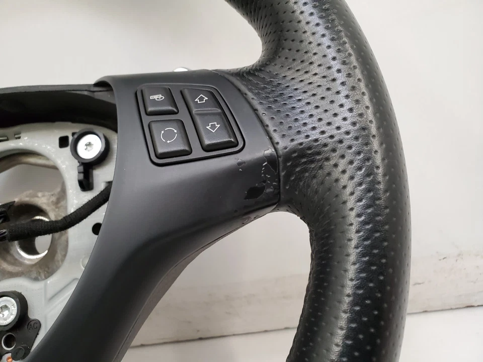 ✅Volante OEM BMW E82 E88 M SPORT PERFORADO Cuero Negro DCT con Palancas de Cambio* Foto 3 de 4