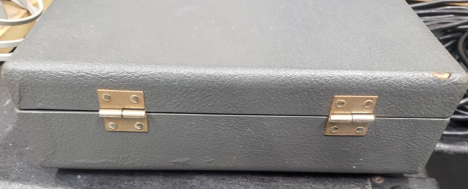 ACCURATE INSTRUMENT CO. MODEL 157 VACUUM TUBE TESTER CLEAN WORKING