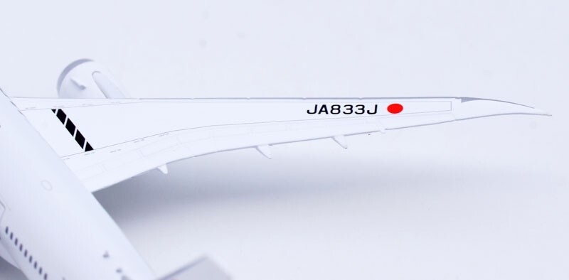 1:400 JC Wings Japan Airlines JAL Boeing B787-8 JA833J