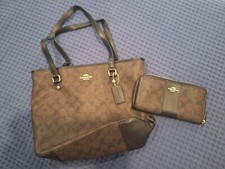 Coach Signature Zip Top Tote F58294 Black/Brown Matching Wallet