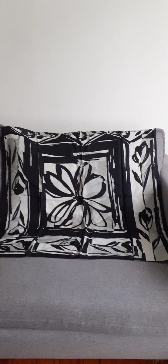 Foulard Carré Soie Vintage Guy Laroche - Motifs Fleurs Papillons, Rose, Très Bon état